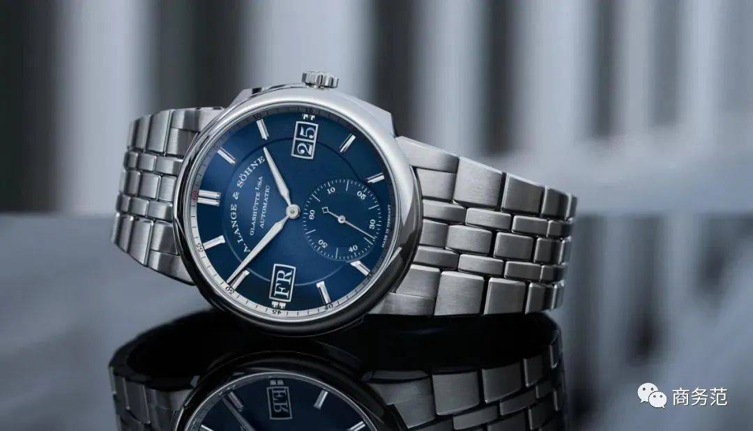 年还|为什么一块钢表几十万，排队10年还买不到？