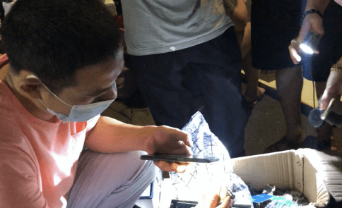 何子|夜探华强北“鬼市”：为何子夜开门拂晓散场？