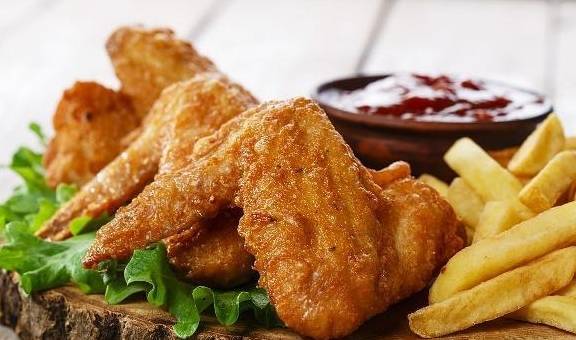 食物|哺乳期，妈妈吃了巧克力、油炸食物、辣椒，会对宝宝有影响吗？