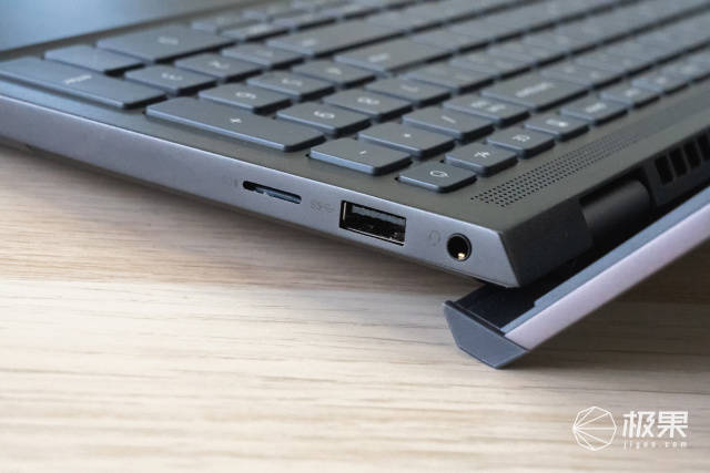 工作|如何保住职场人的“体面”，你可能差了个超级外“脑”