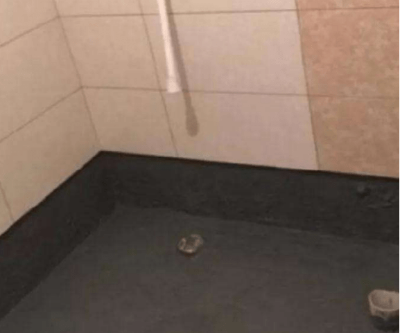 专业修卫生间漏水免砸砖 4dd324f749a340b380e77d5cd6eeca2f.png