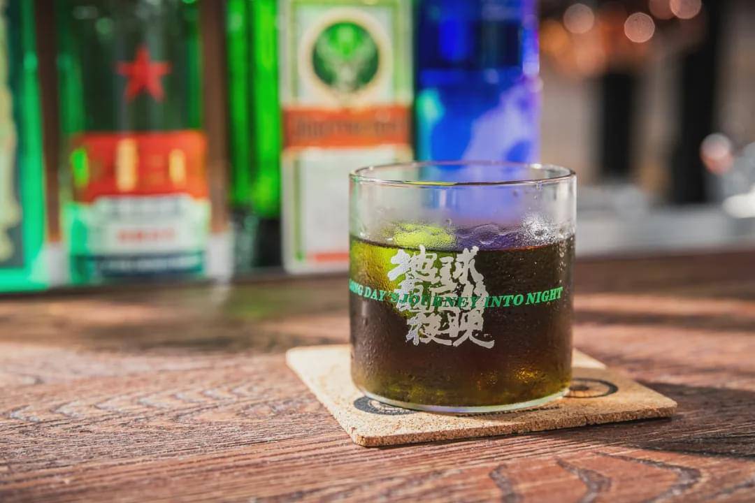 上海|愚园路明星聚集地,@黄觉 就能喝酒!