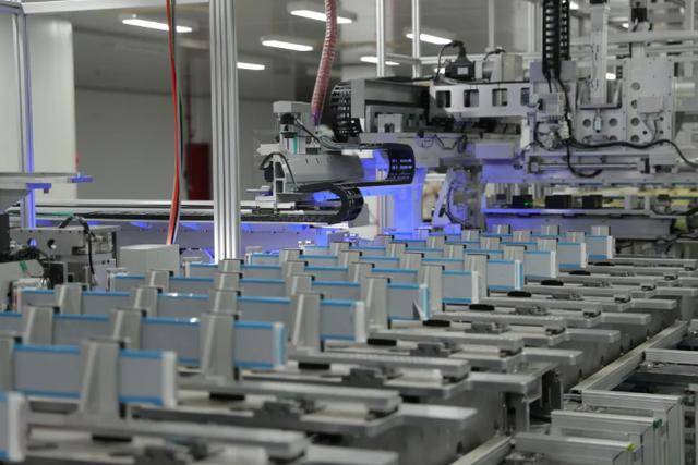 比亚迪|每次三元电车自燃，都是在给刀片电池做宣传