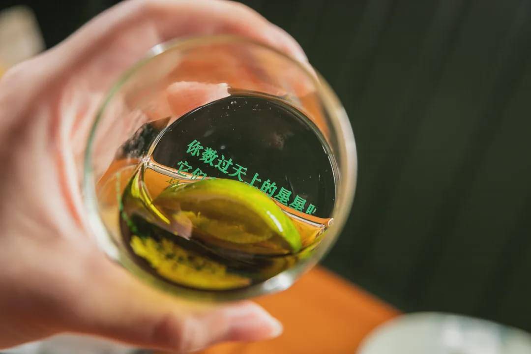 上海|愚园路明星聚集地,@黄觉 就能喝酒!