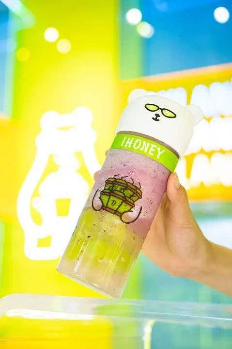 入口|什么明星开的店啊！刚开业竟然几万人都喝过？