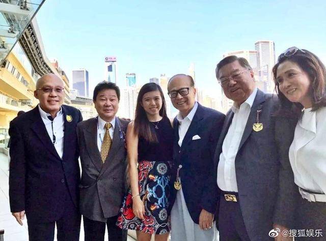 李嘉诚欲出售价值500亿物业，基金会交付长孙女