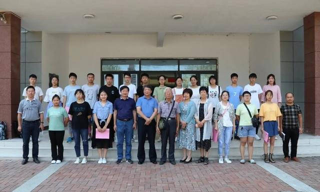阜南一中老校友张宝藏史菊妹夫妇又来爱心捐助了,速度