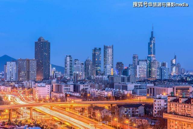 新一线城市人均gdp出炉_省会城市人均gdp排名(3)