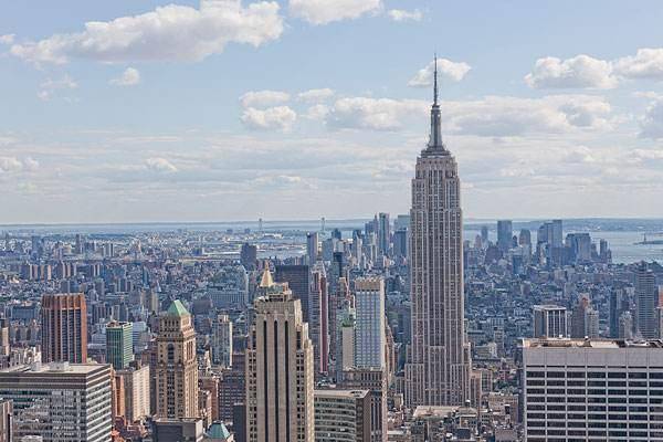 加水GDP_中国gdp增长图(2)