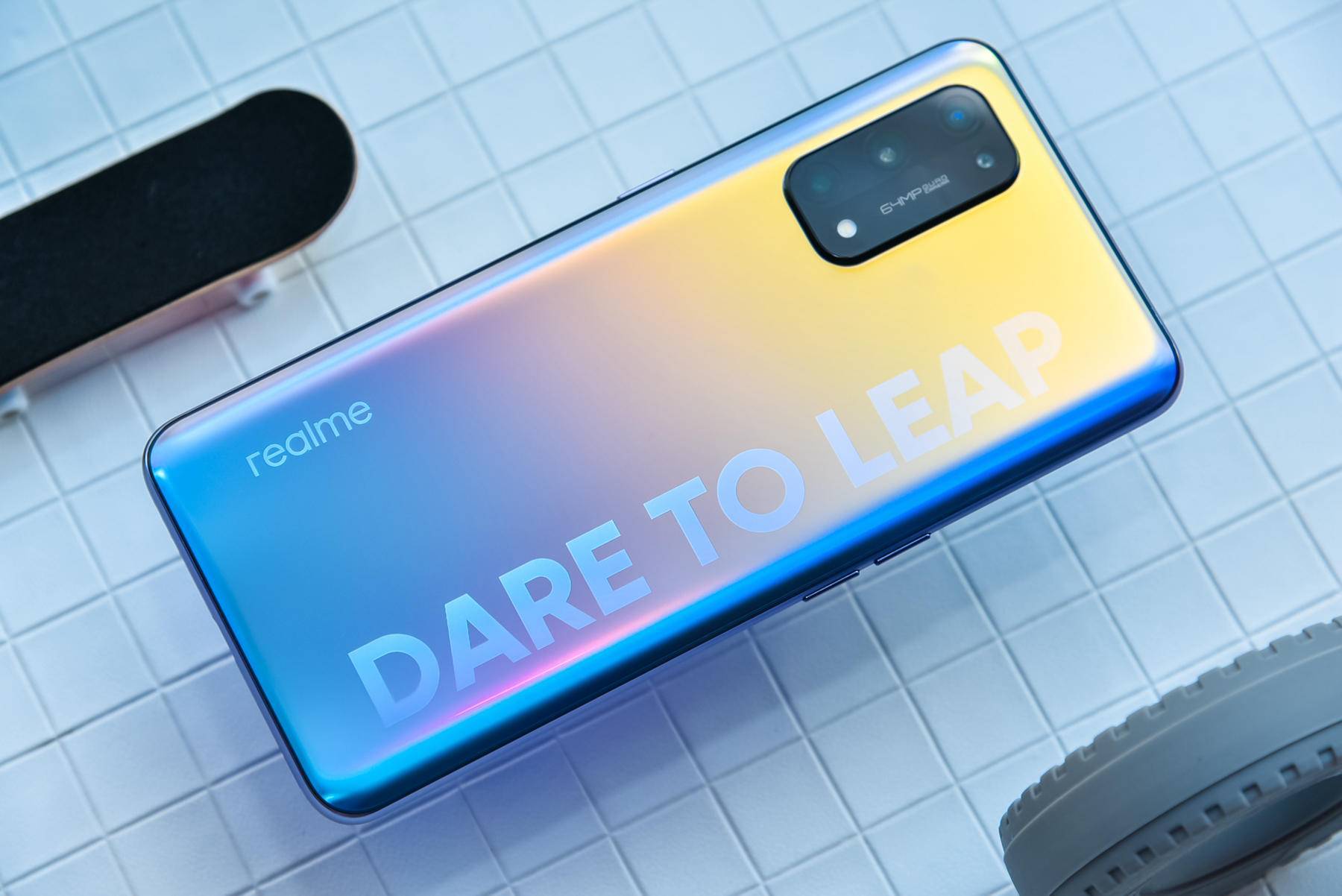 价位|又一性价比旗舰上市，高颜轻薄只要2199元起，真我X7 Pro体验报告