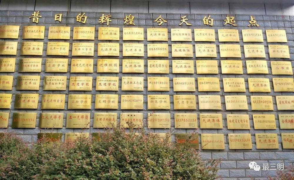 姓荣在中国有多少人口_中国有多少人口