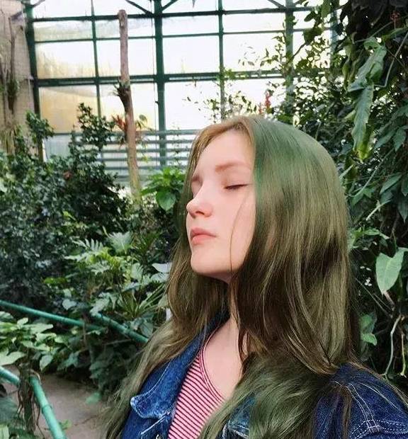 绿色加棕色是啥颜色 6f3b358963754f5c8dfba5bdab8e4192.jpeg