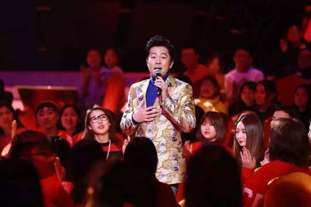 原创蔡国庆:迷惑母系爱人