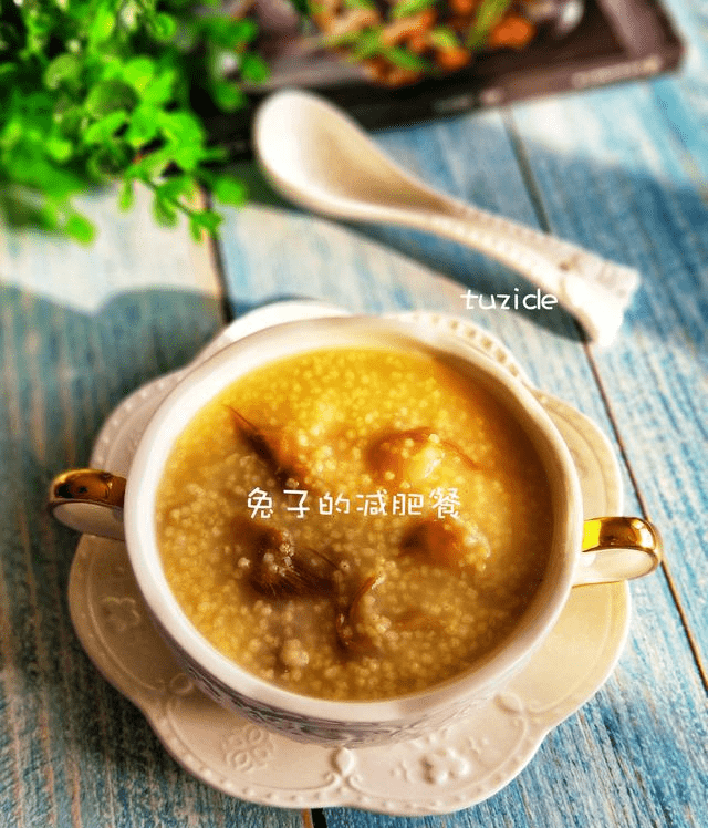 小米加什么熬粥养肠胃 a55c6cfebdbb432e99cd3e25fdadfd74.png