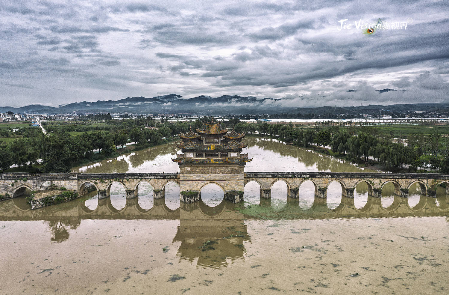 陈洪顺|有皇家“亲戚”的民间古桥 屹立300年“一桥锁双龙”十七孔桥