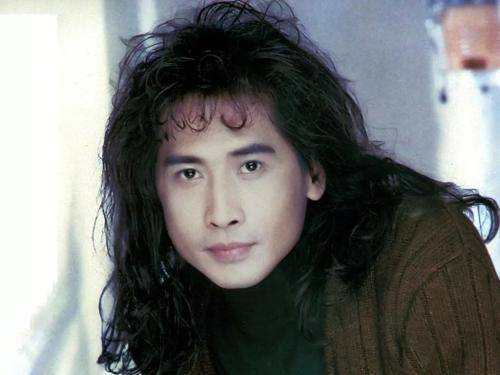 深爱王祖贤15年的齐秦,为何对小24岁妻死心塌地?