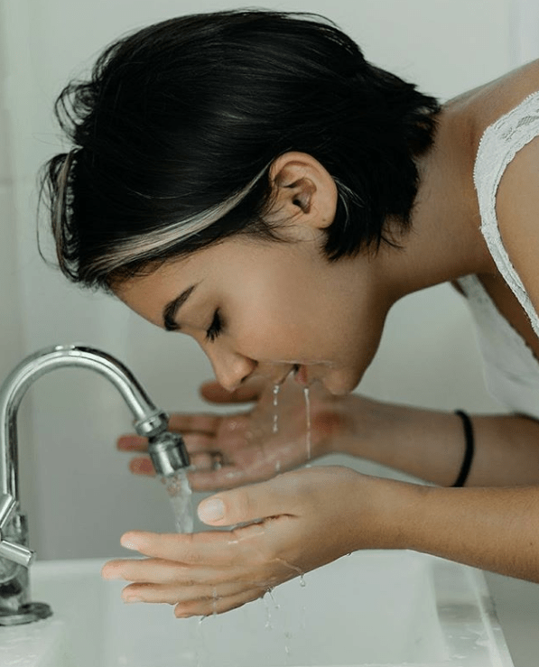 皮肤|口罩脸+换季!这下真的受不了了,敏感修复快看它