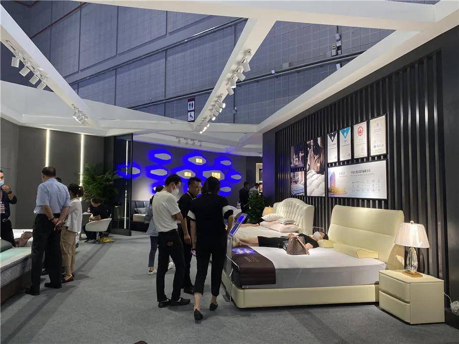中国家博会（上海） | CALUFUL卡路福床垫大放异彩，尽显品牌魅力