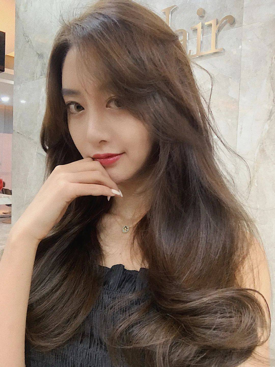 发色|林更新、张馨予都被他“锁死”！HIT爆小红书的明星造型师，承包了半个网红圈