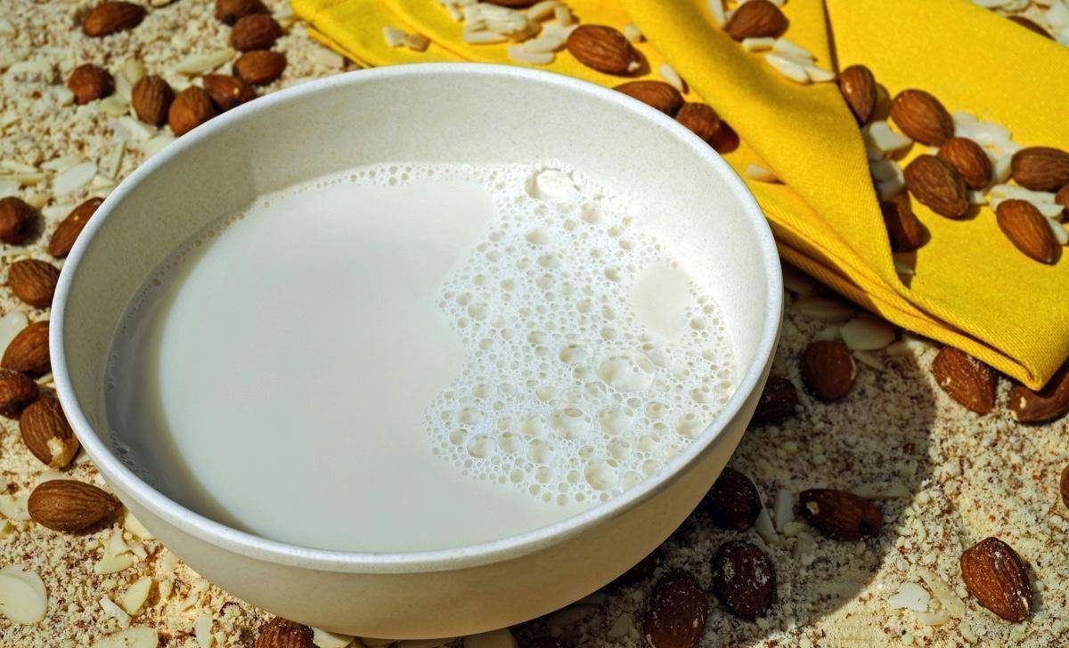 多少斤奶出一斤奶粉 3946c8b5ebf6428cb5772a6126986bb8.jpeg