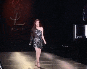 内衣|虞书欣暴露油腻肚腩没多久，这次竟然公开要求p副乳了，身材管理就这么难吗？