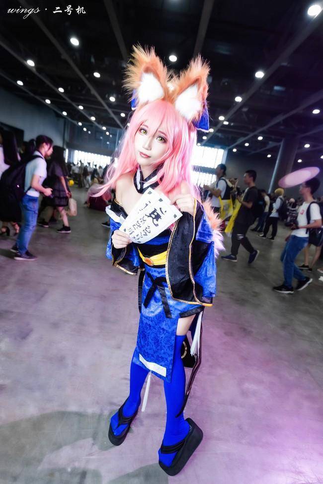 蓝色丝袜玉藻前Cosplay 九尾狐玉藻前全彩本子