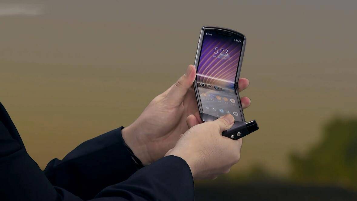 razr|razr 5G终于来到国内，摩托罗拉老玩家集体泪目