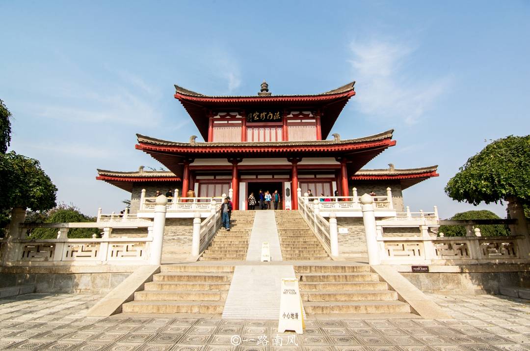 密室|陕西第一古寺,考古人员无意发现密室,揭开地下宝库的神秘面纱