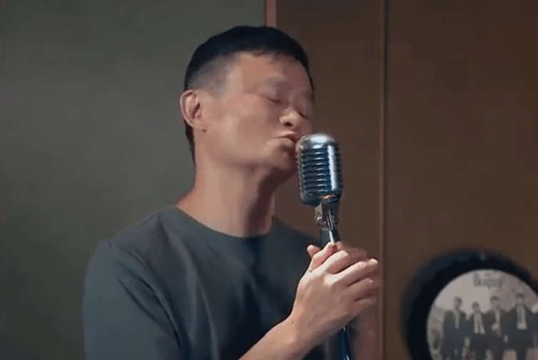 王菲首度直播,主持人卖个大关子,下一秒被菲姐无情打脸