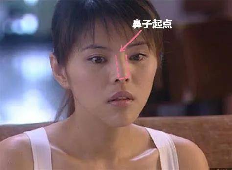 人中|向佐这个强大的长相洼地，真让人担心郭碧婷孩子的颜值