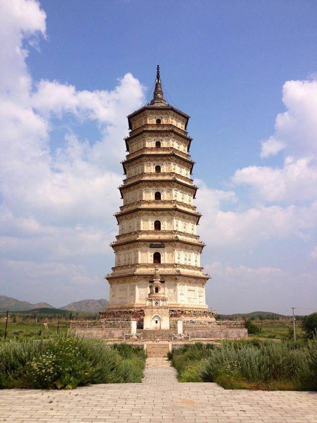 内蒙古有座辽代佛塔是塔寺建筑之精华却与时代不符