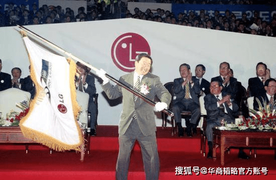 手机|它曾力压苹果的世界第3手机，活在三星阴影下，黯然离开中国