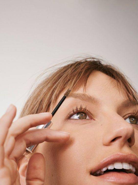 按摩|别整些没用的!谁说长期化妆皮肤就会变差?