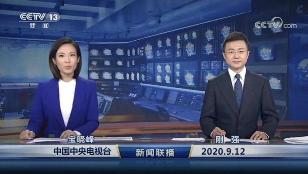 联播|原创宝晓峰高调入主《新闻联播》，“殿堂之声”惊艳了整个演播室