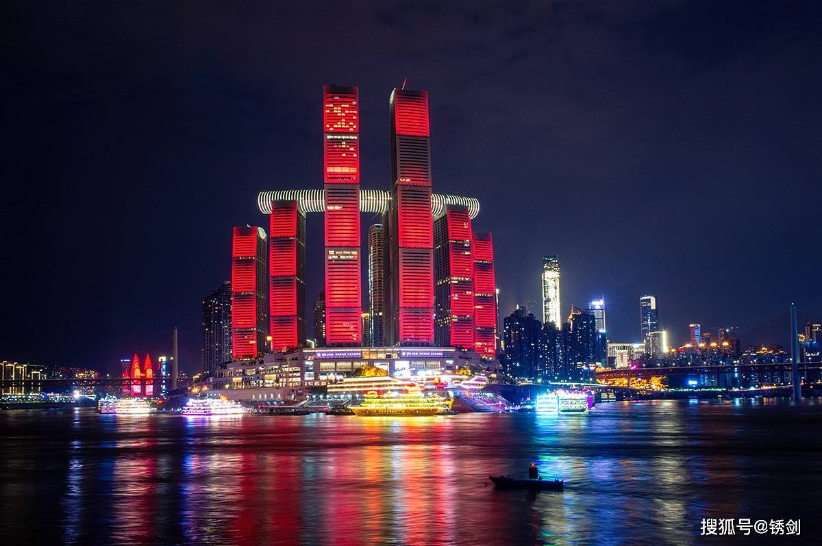 原创 魔幻山城的迷离夜色,在重庆赏夜景的最佳去处,你get哪一款?