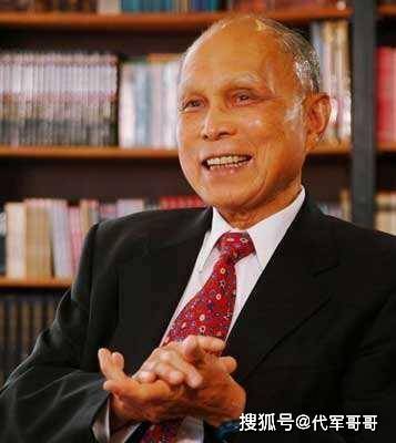 97岁吕燕妮因病离世，生前为人宽厚低调，与孙媳
