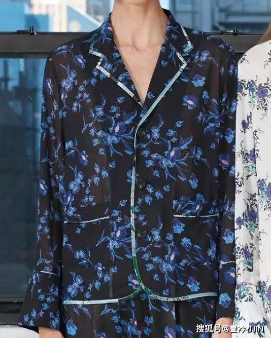 Xue|2021纽约时装周来啦！Xue Gao：是心动呀！睡衣+夹克就能快速完成今日穿搭