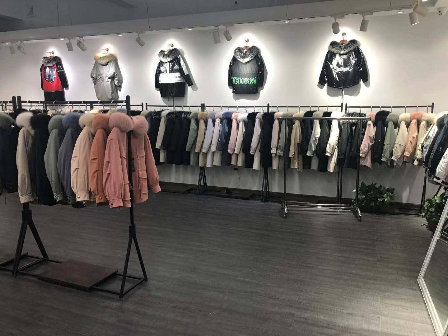 颜色|冬季告别臃肿，派克服比羽绒服更懂你