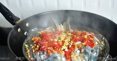 炒什么菜放剁椒好吃 8c00ac52e01a4cc6a306ef919899701d.jpeg