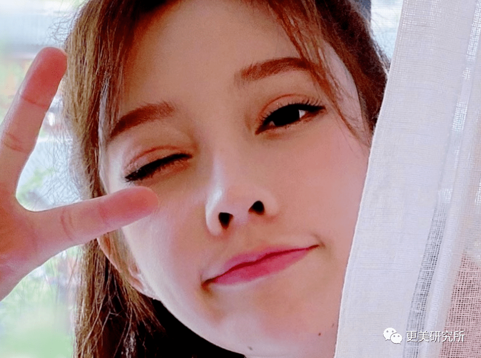 郭碧婷|比奚梦瑶、郭碧婷都惨的“豪门弃妇”，43岁颜值回春、好会do！