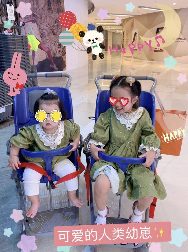 卖萌|张子萱石榴树下拍写真，嘟嘴卖萌凹造型，青春靓丽如花季少女