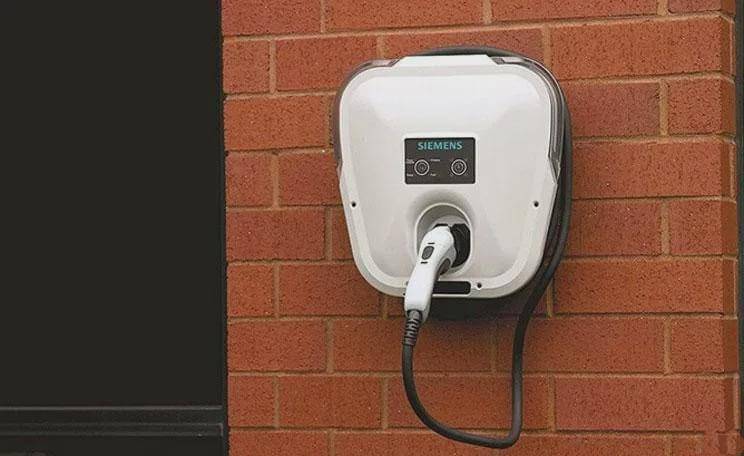 智能物联网新能源充电桩 ae584beaa7424dde99e468a76e83be47.jpeg