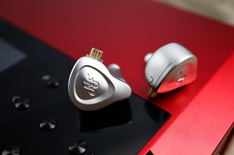 jian|这是,开水煮白菜?NFAUDIO NM2+耳机体验