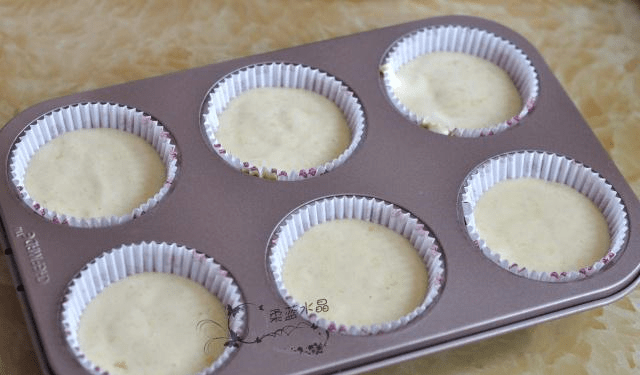 没有打蛋器怎么做蛋糕的奶油 e2c845bb76f3465ebb1a0fdb9b80e5c3.png