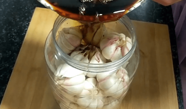 怎么样自己在家做糖蒜 68c7d16db7bb49e8bc895a331e01c238.png