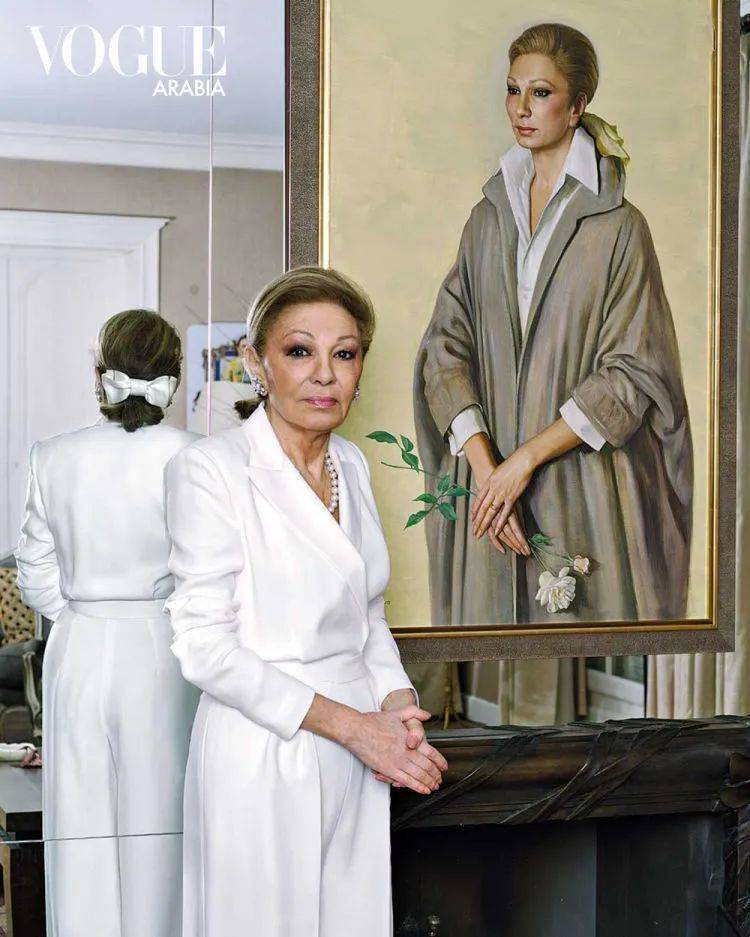 珠宝|最美“末代王后”坎坷一生：珠宝富可敌国，流亡后丈夫子女去世…