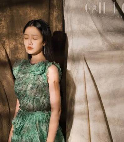 徐熙媛|大S徐熙媛最新登封照曝光！身穿奇装异服挑战诡谲另类的怪美一面