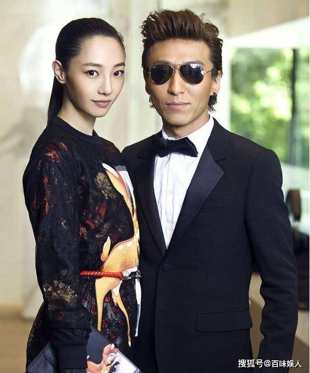 陈羽凡约会小女友露啤酒肚 活成了幸福的路人