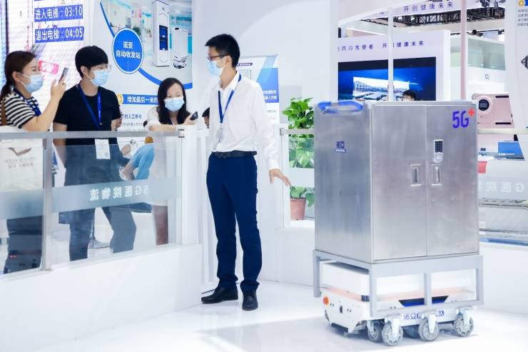 物流|诺亚医院物流机器人登陆CHCC2020，开启5G医院物流新时代