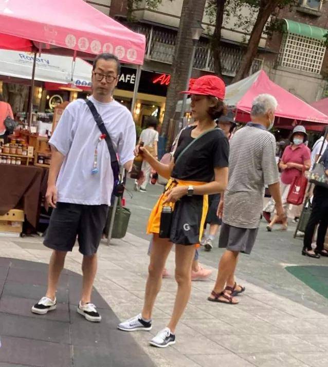 陈意涵一家同框，1岁半儿子眼睛随她，成功洗去